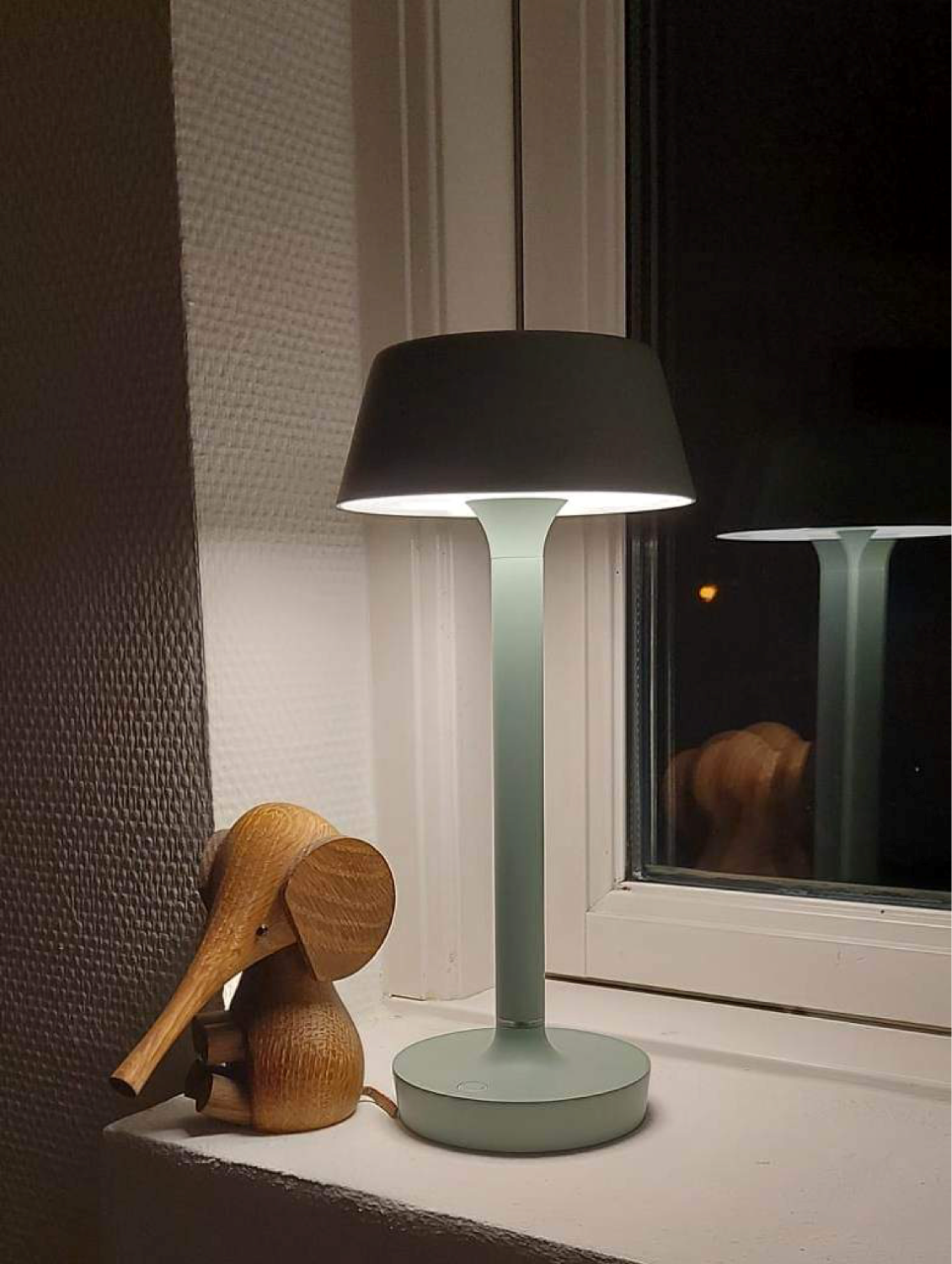 grå bordlampe