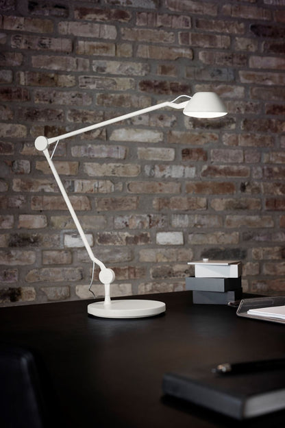 Fritz Hansen AQ01 Bordlampe + Base Hvid