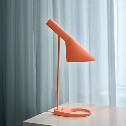 Louis Poulsen AJ Mini Bordlampe - Electric Orange