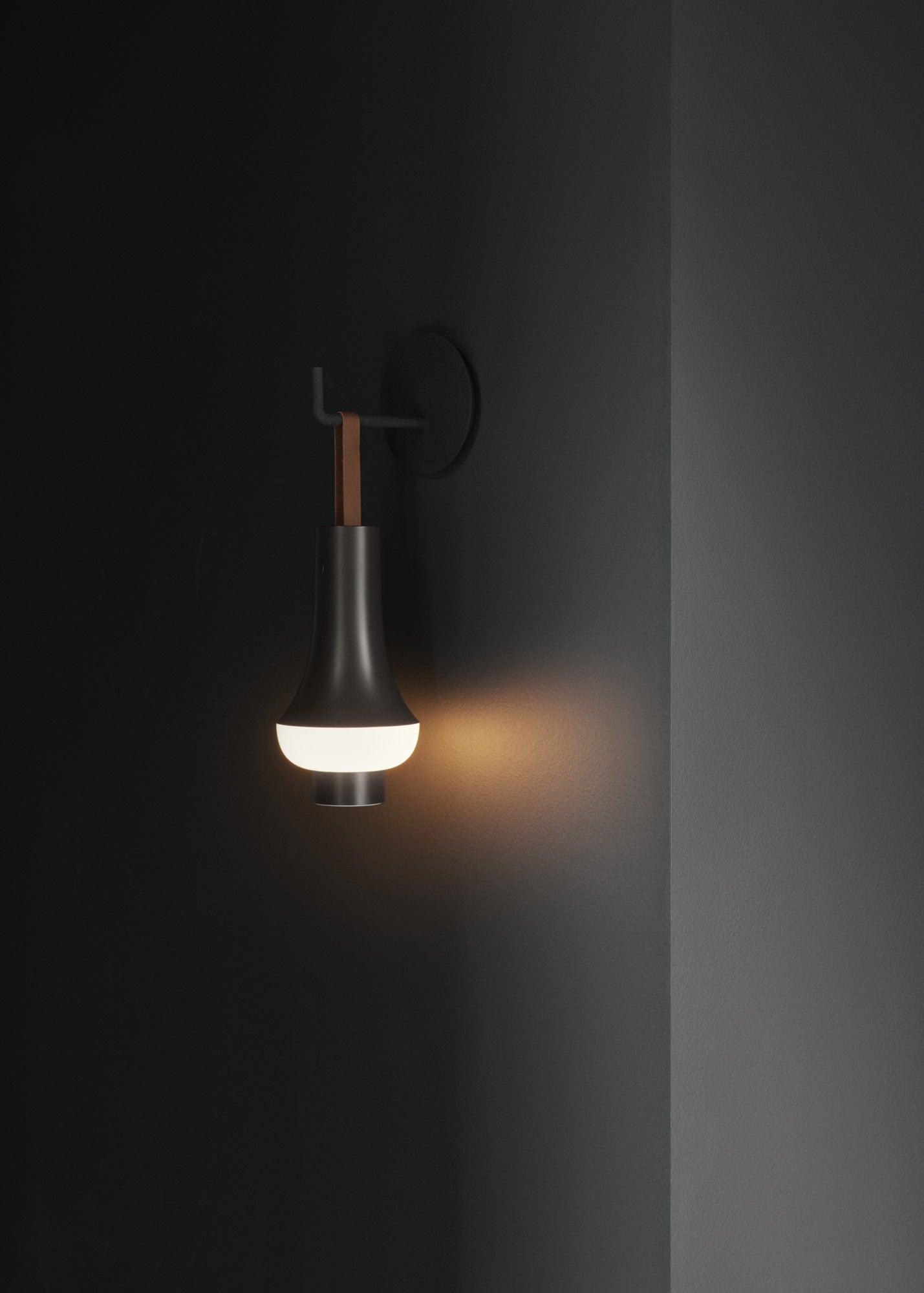 Louis Poulsen Tomoshi portable bordlampe - Mørk brun