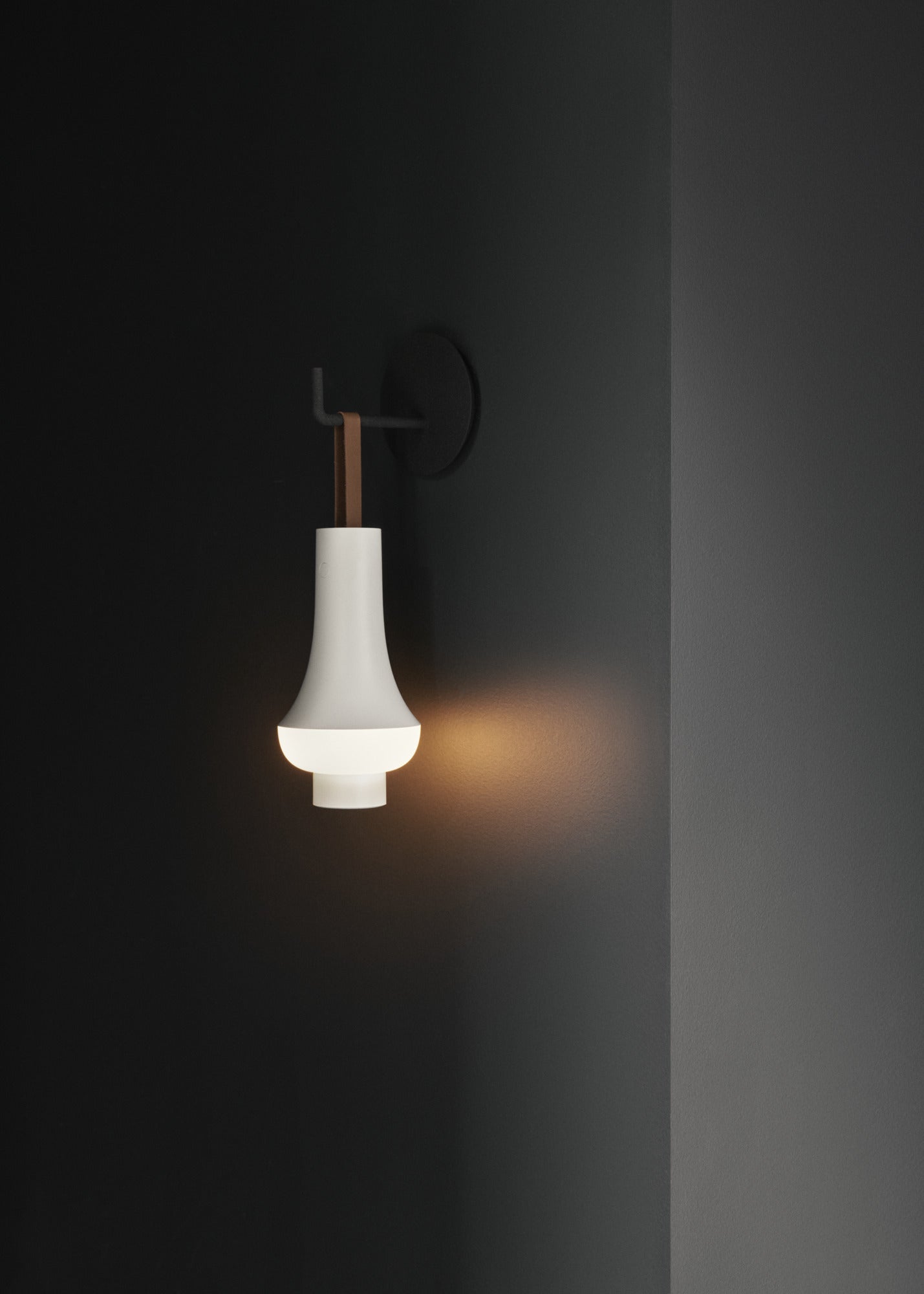 Louis Poulsen Tomoshi portable bordlampe - Hvid