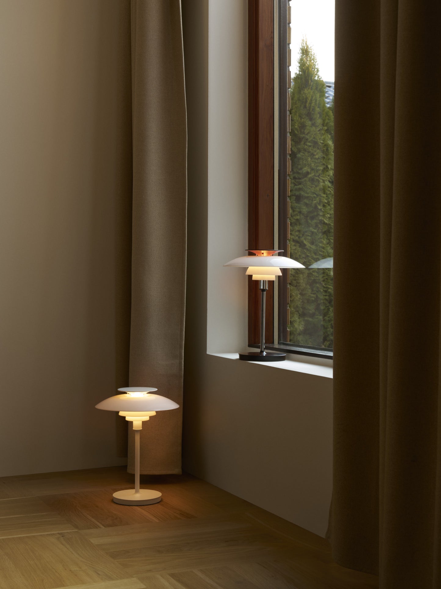 Louis Poulsen PH 80 Portable Lampe Opal White/High Lustre Chrome Plated