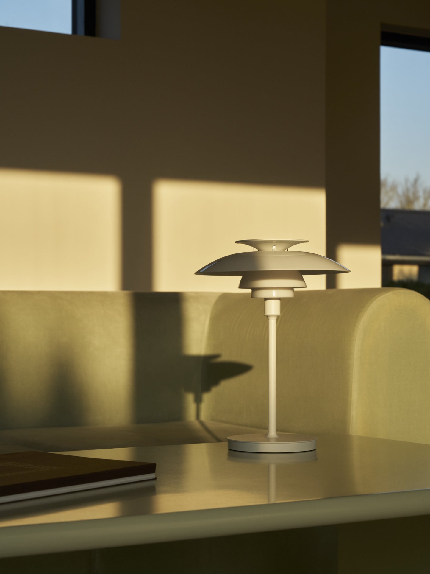 Louis Poulsen PH 80 Portable Lampe Opal White/White