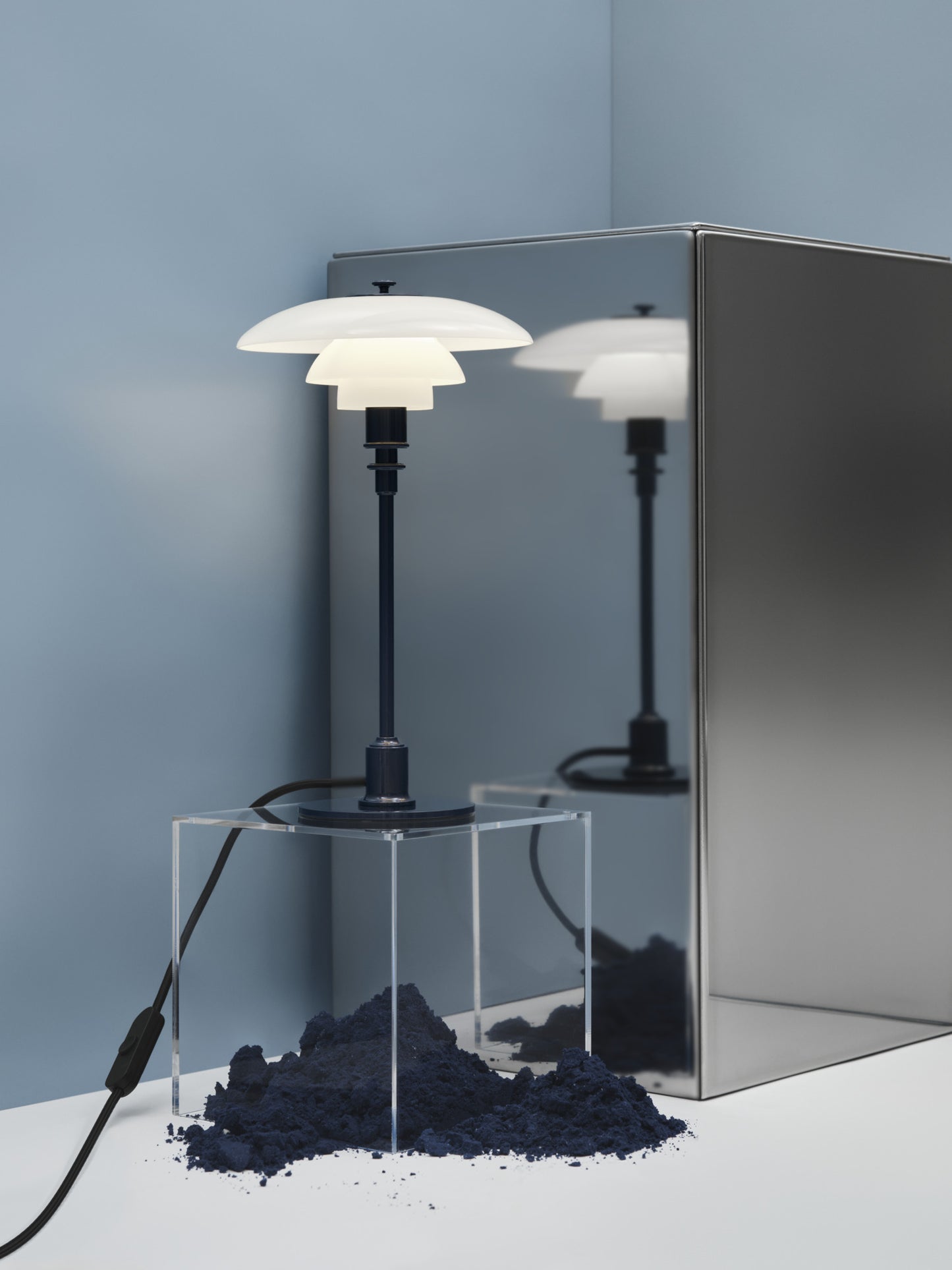 Louis Poulsen PH 3/2 Bordlampe Glossy