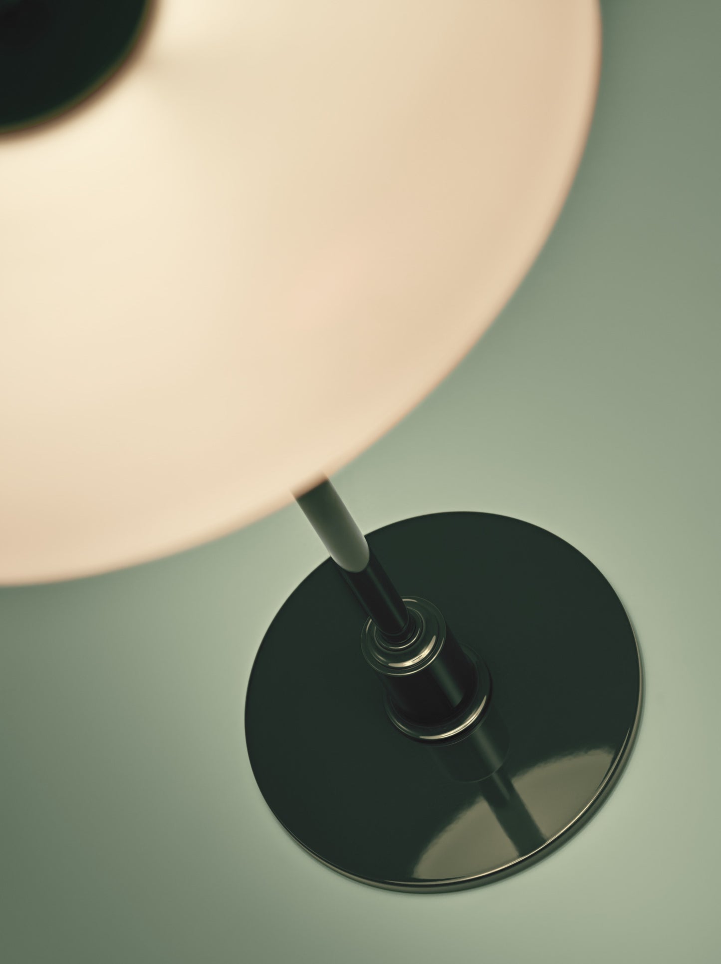 Louis Poulsen PH 3/2 Bordlampe Glossy