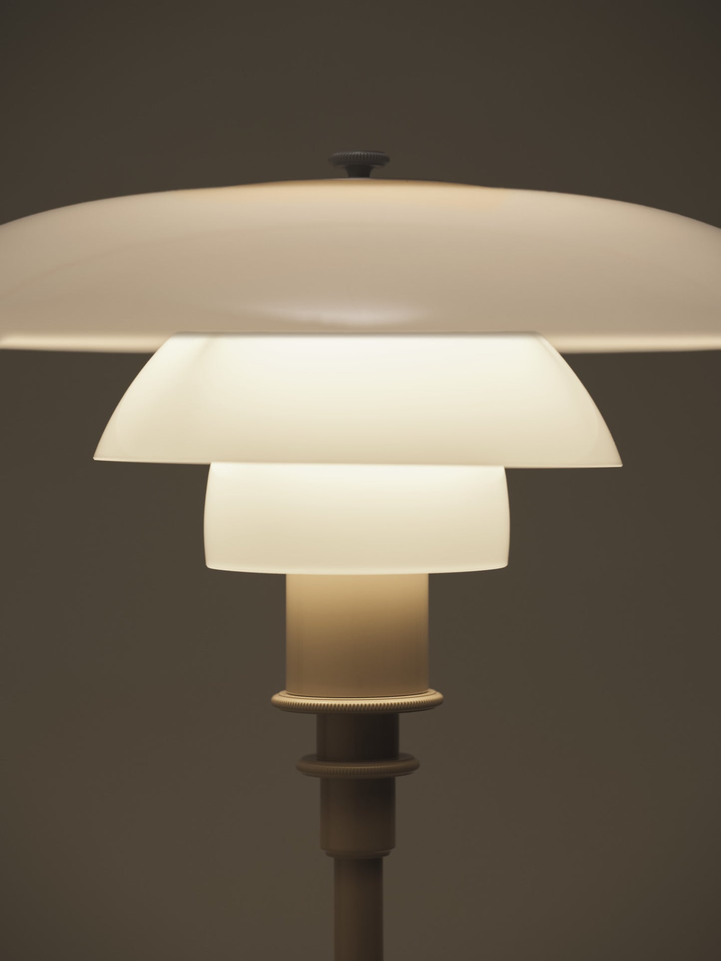 Louis Poulsen PH 3/2 Bordlampe Glossy