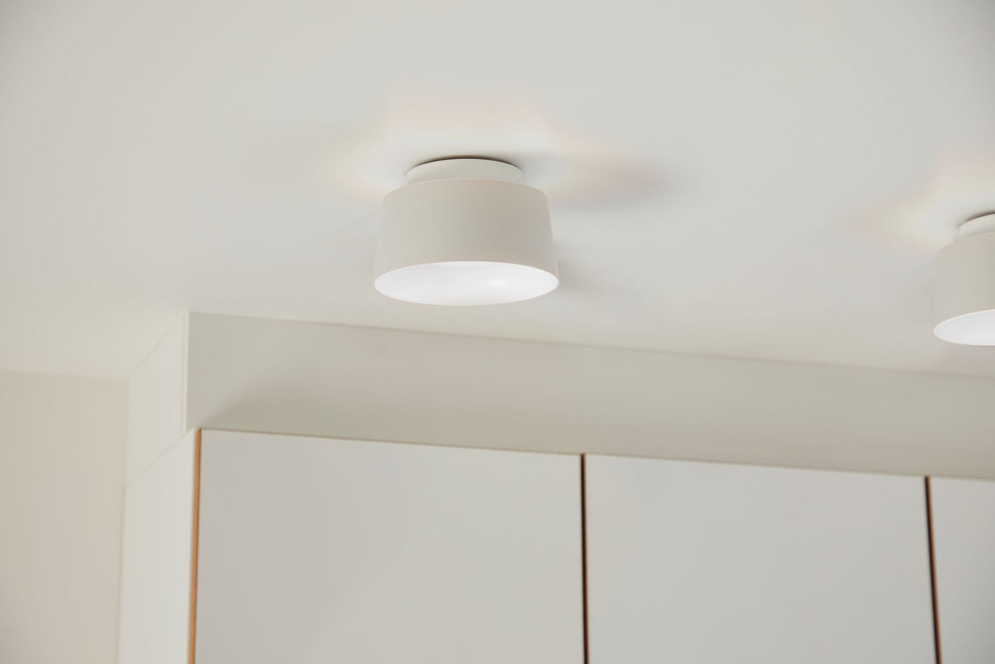 LOOM Design - COOKIE væg/loftlampe - Hvid
