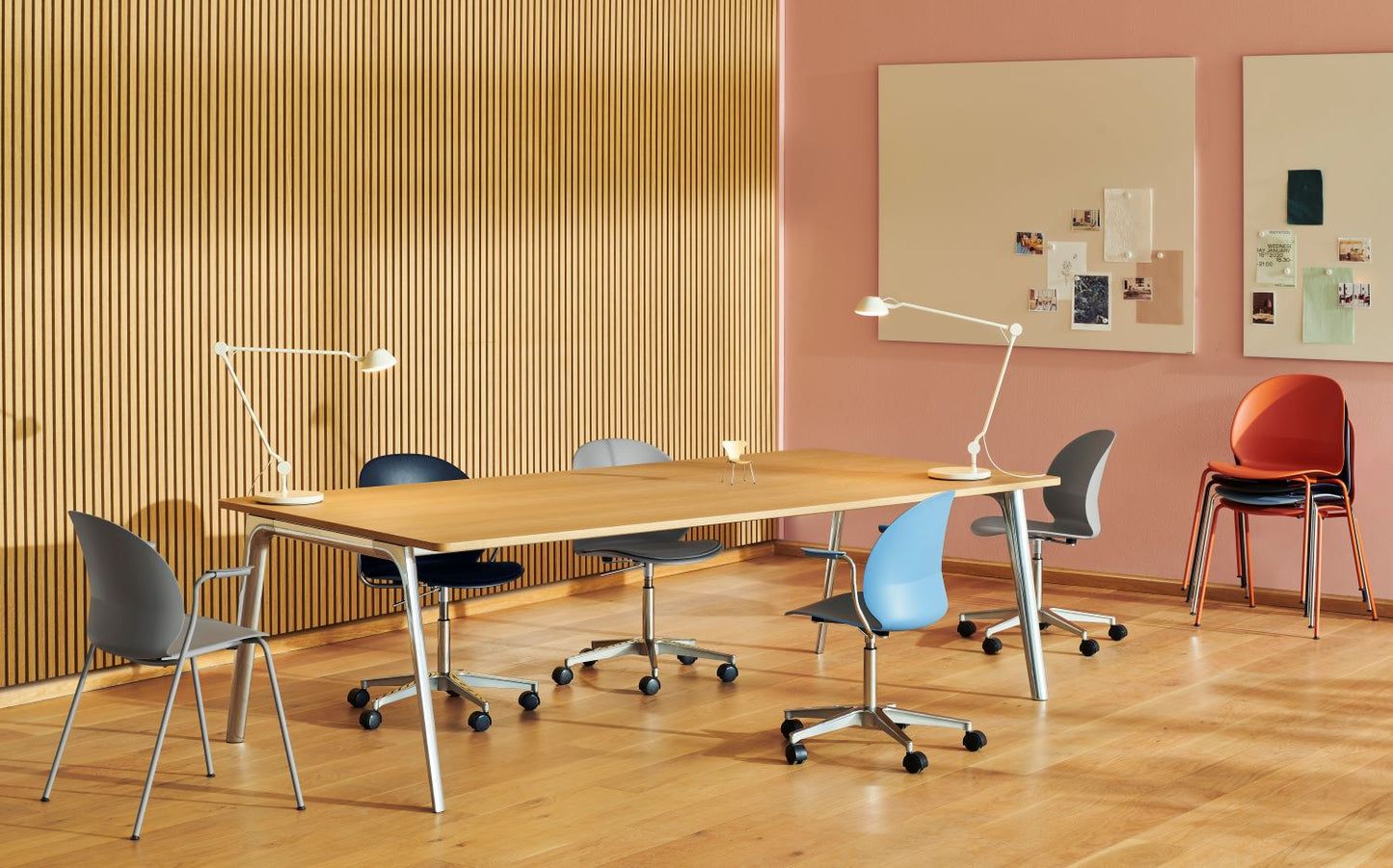 Fritz Hansen AQ01 Bordlampe + Base Hvid