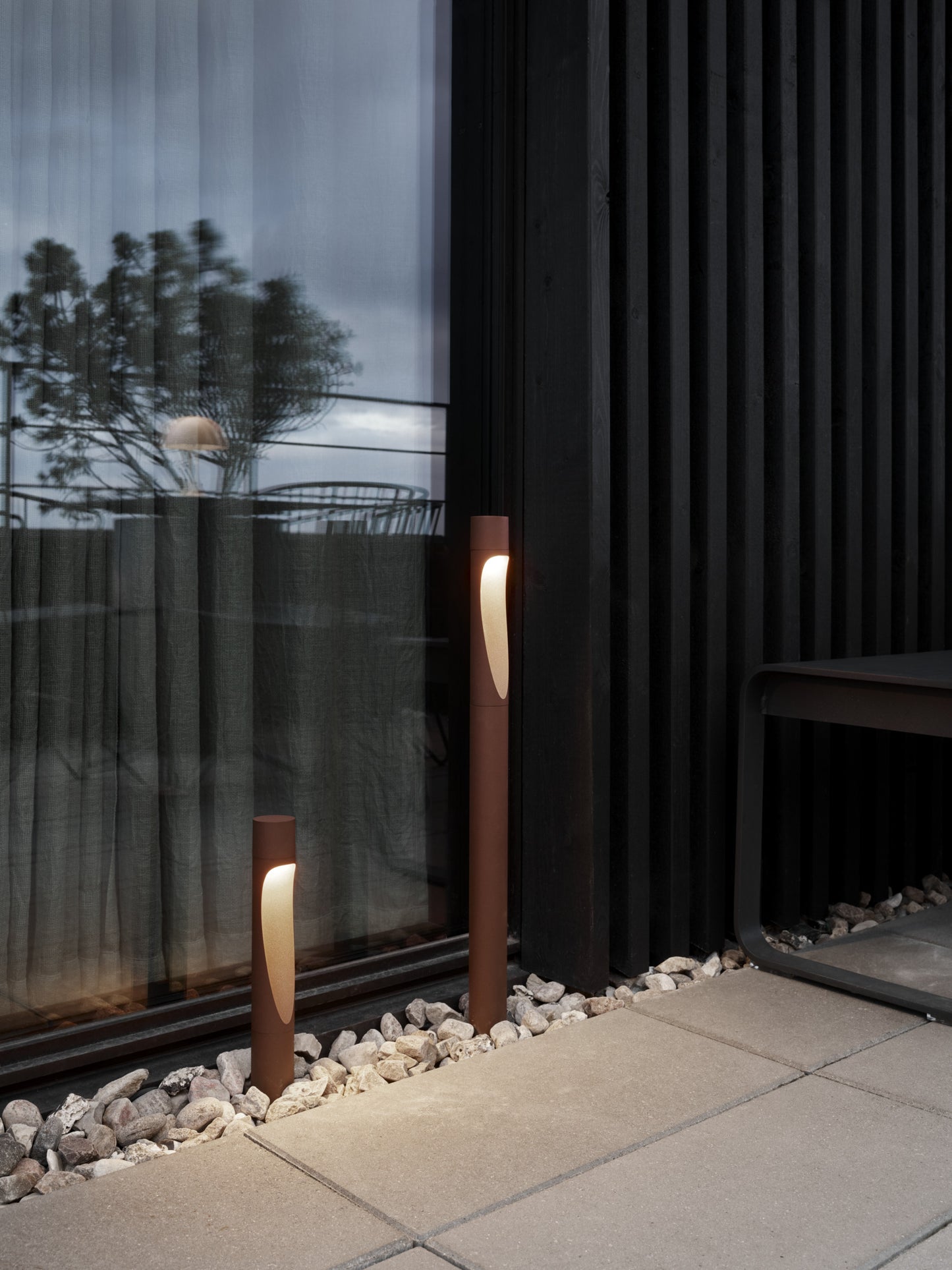 Louis Poulsen Flindt Garden lav 2700 U/Adp med base - corten