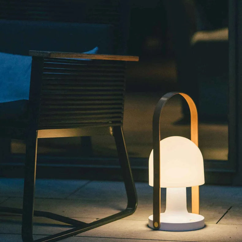 Marset FollowMe Plus uppladdningsbar bordslampa