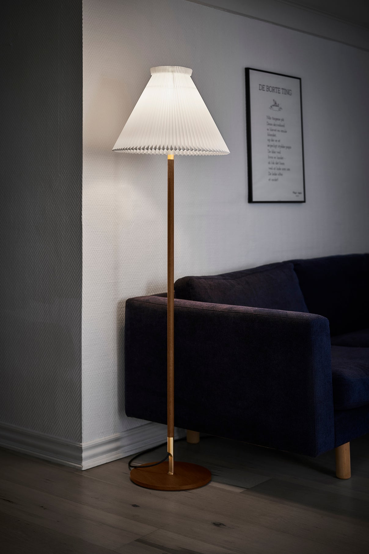 LK80 gulvlampe fra Le Klint