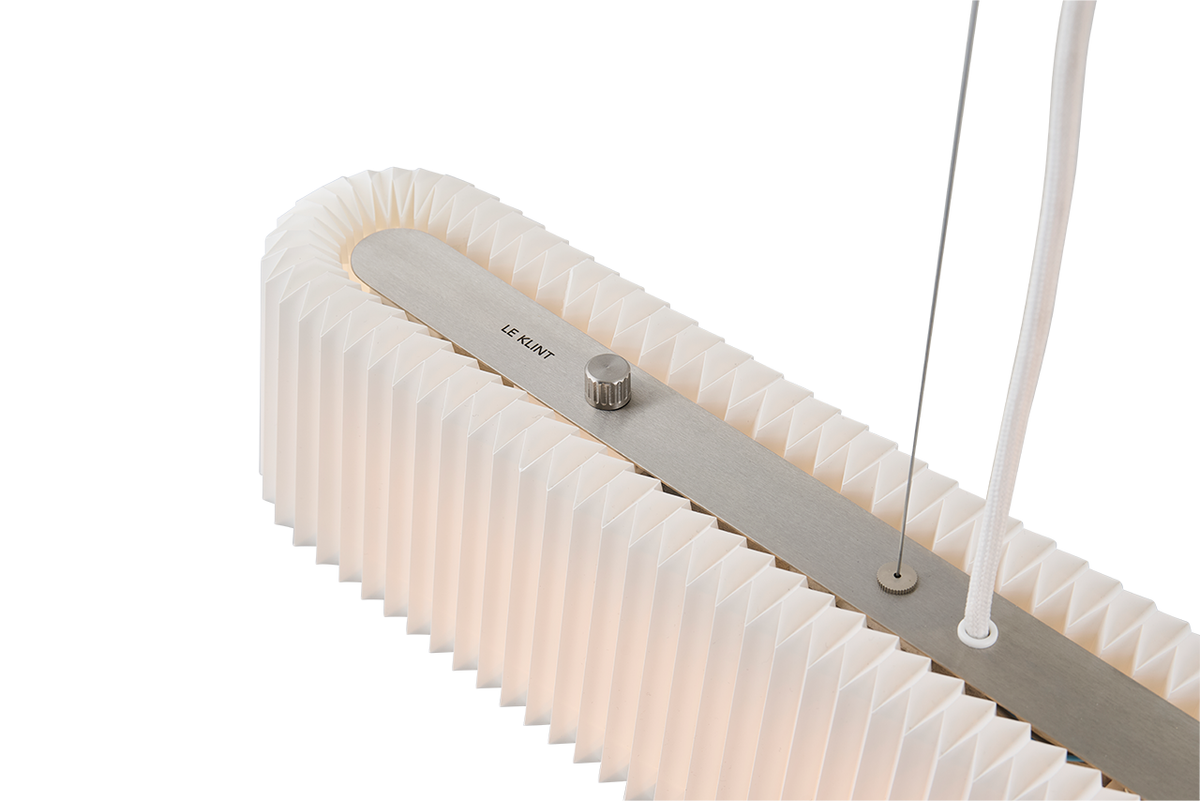 LE KLINT Long Pleat pendel – hvid standardskærm