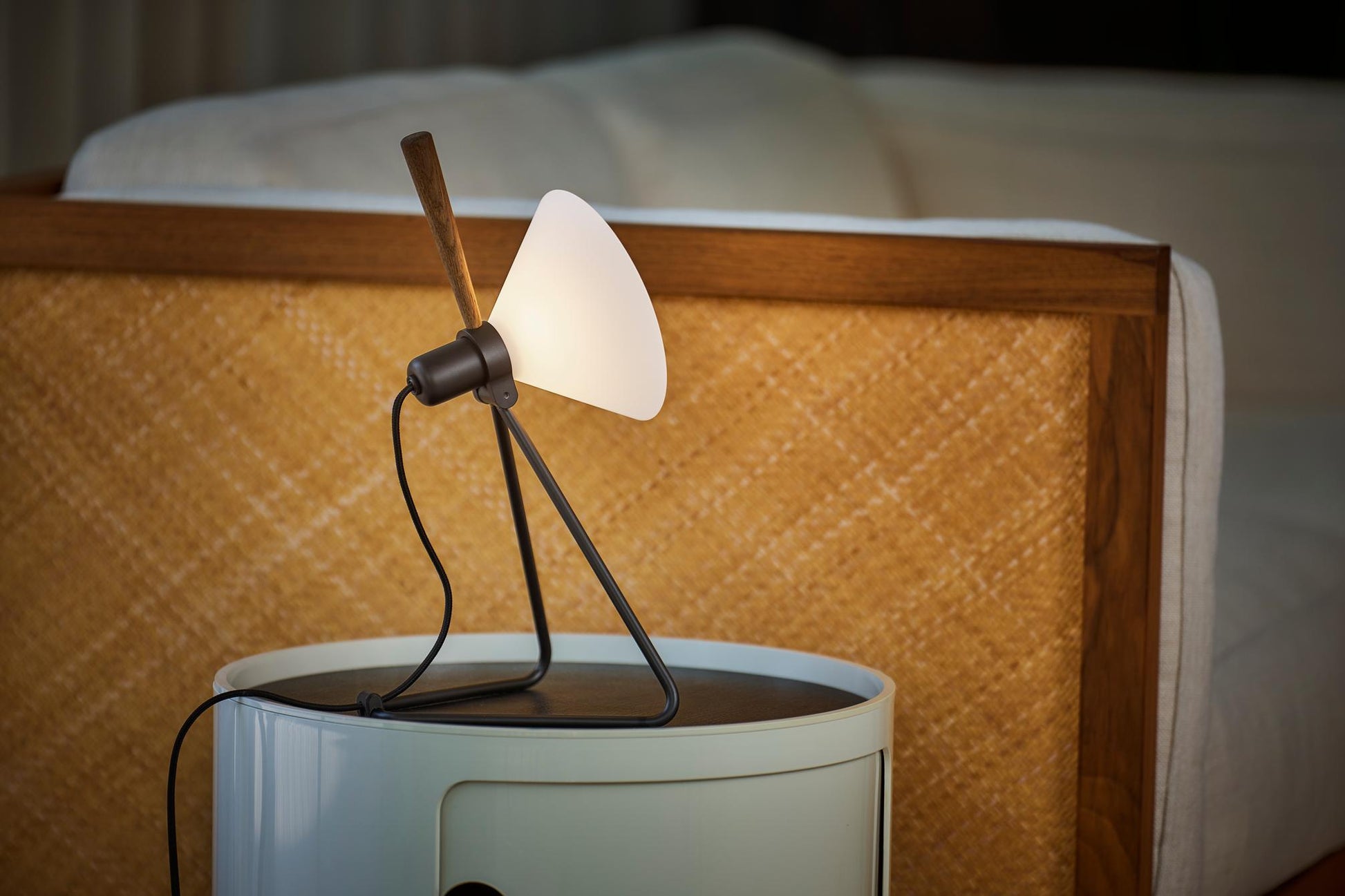 Spot som bordlampe