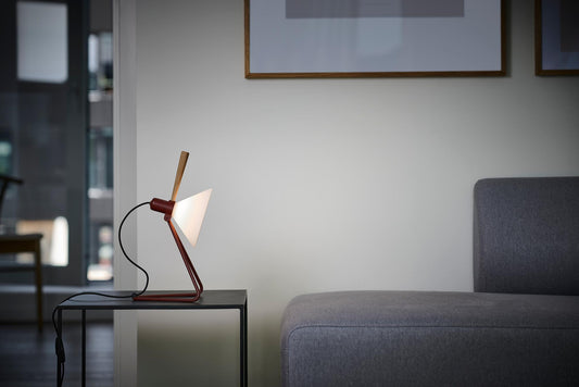 Le Klint 356 Bord/væg lampe SPOT Oxid rød