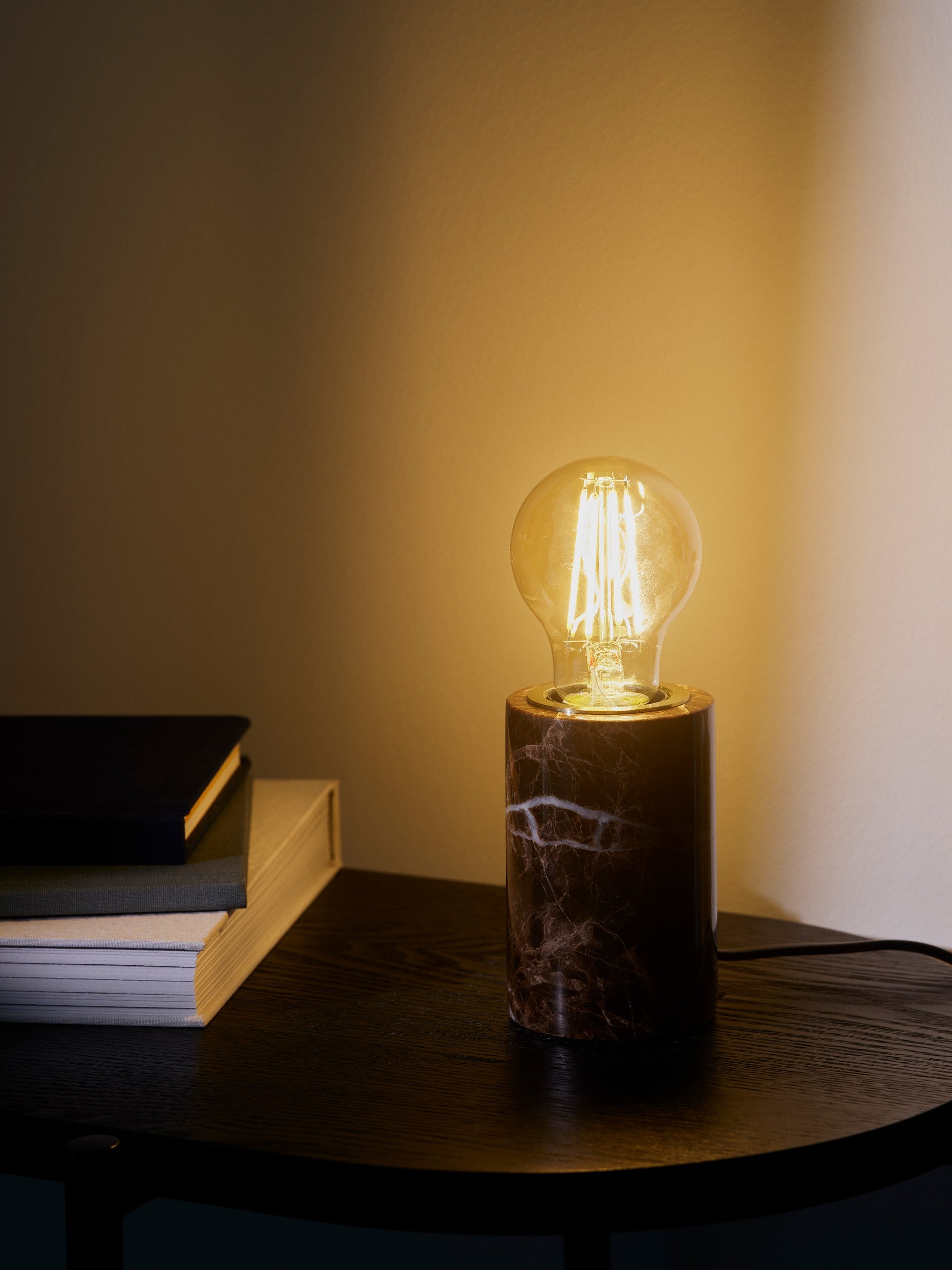 Deco E27 - A60 - Dim - 2500 Kelvin - 660 Lumen