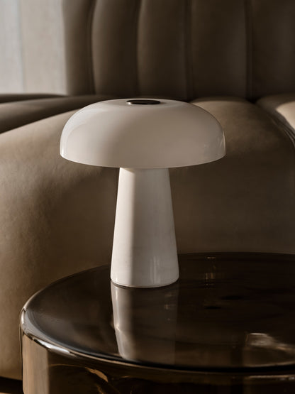 Glossy Mini Portable bordlampe miljøbillede