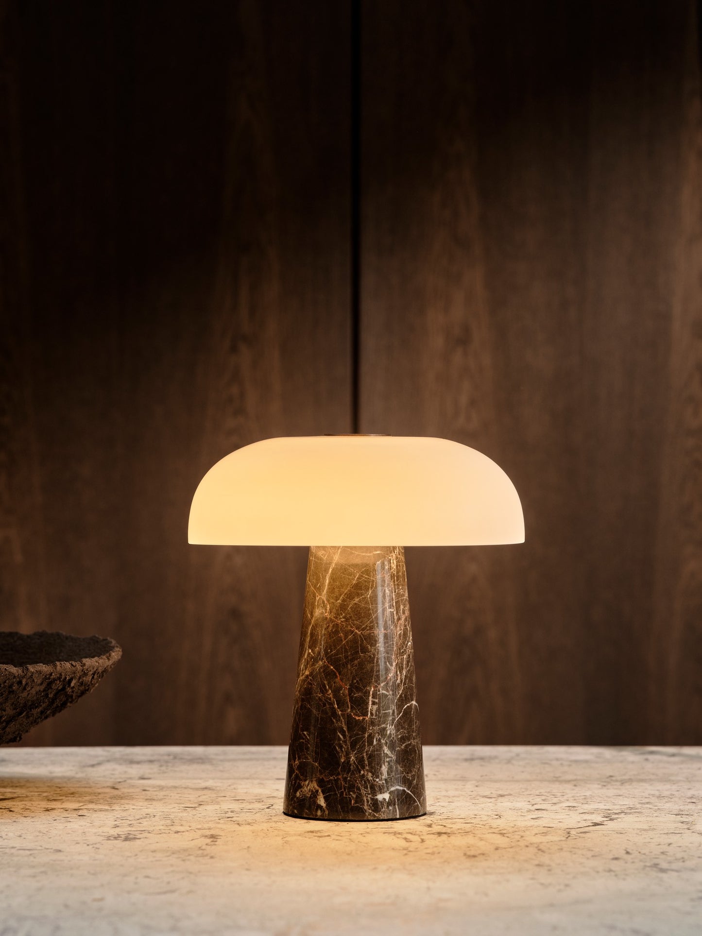 Glossy Mini Portable bordlampe miljøbillede