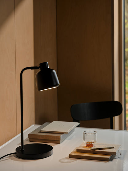 Louella - Bordlampe - Sort