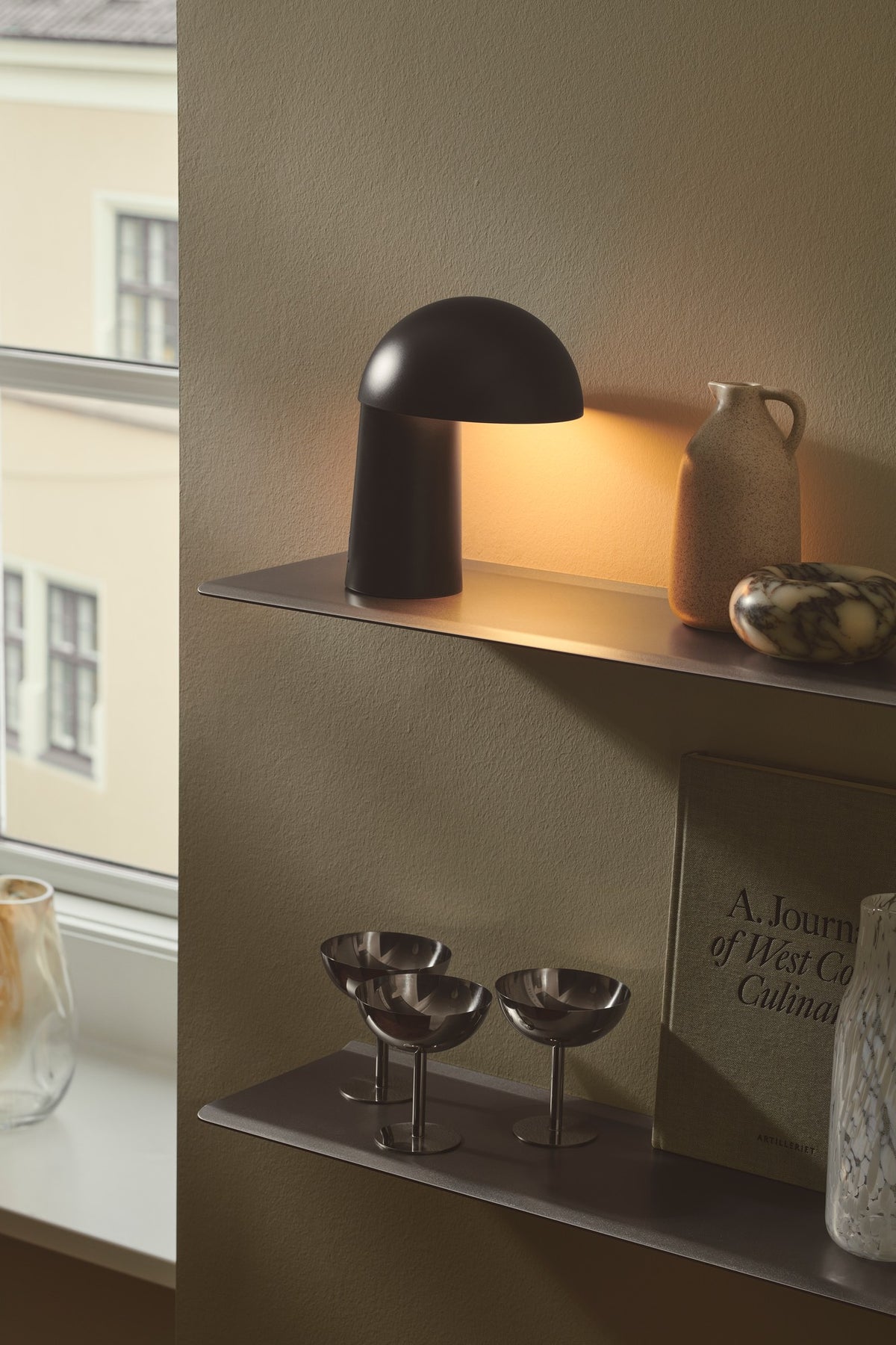 Design for The People Faye Portable Bordlampe Sort
