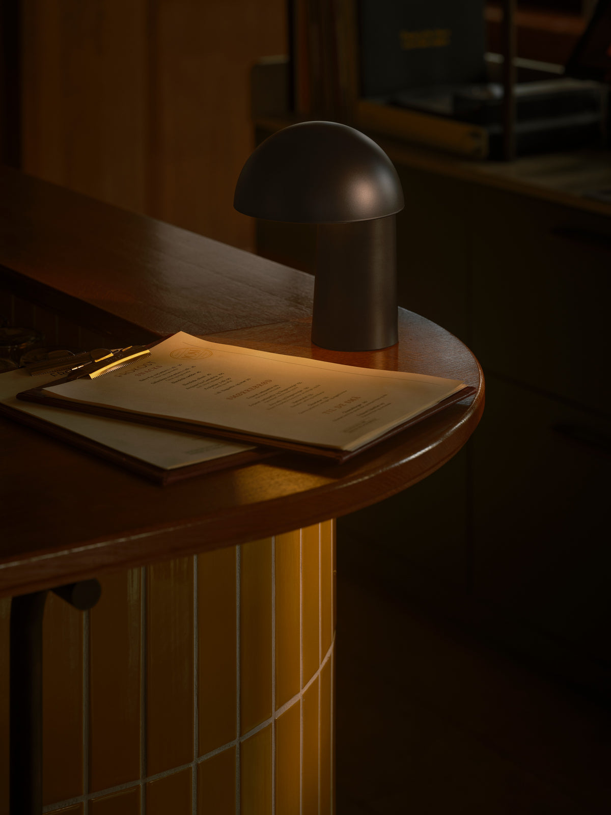 Design for The People Faye Portable Bordlampe Sort