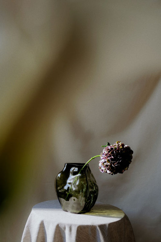 New Works Blæhr Vase Stor - Røget Grøn Glas