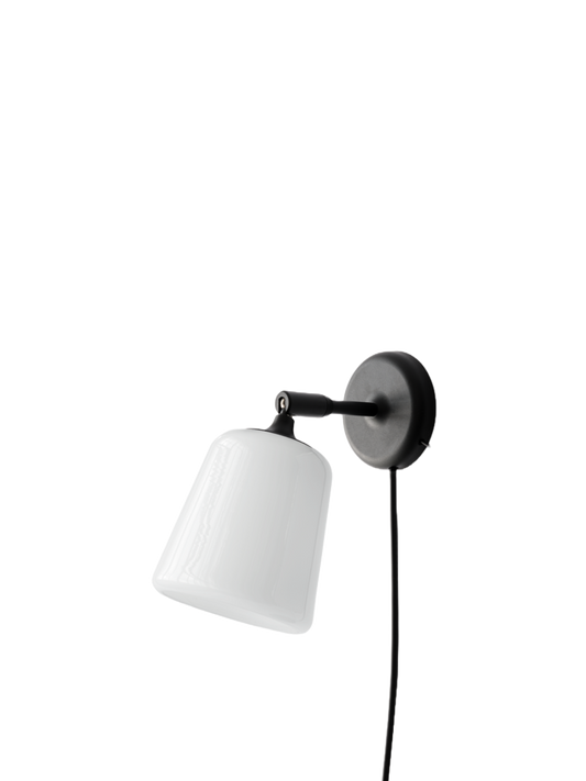 New Works Material Wall Lamp - Hvid Opal Glas