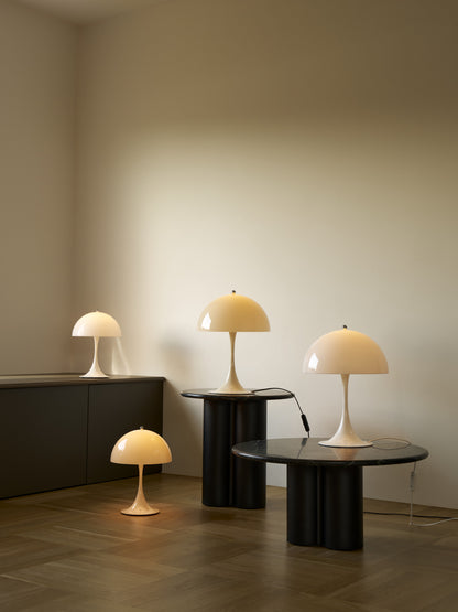 Louis Poulsen - Panthella 320 Bordlampe - Opal beige