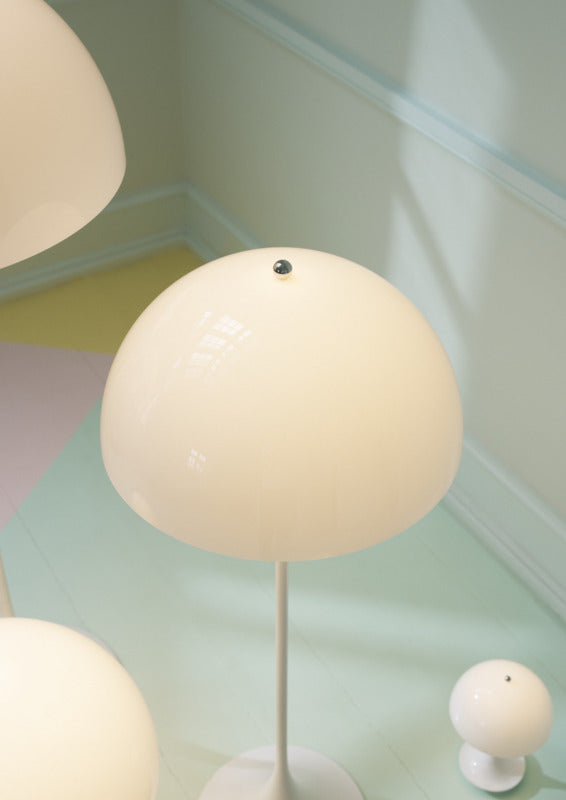Louis Poulsen Panthella Gulvlampe Ø400