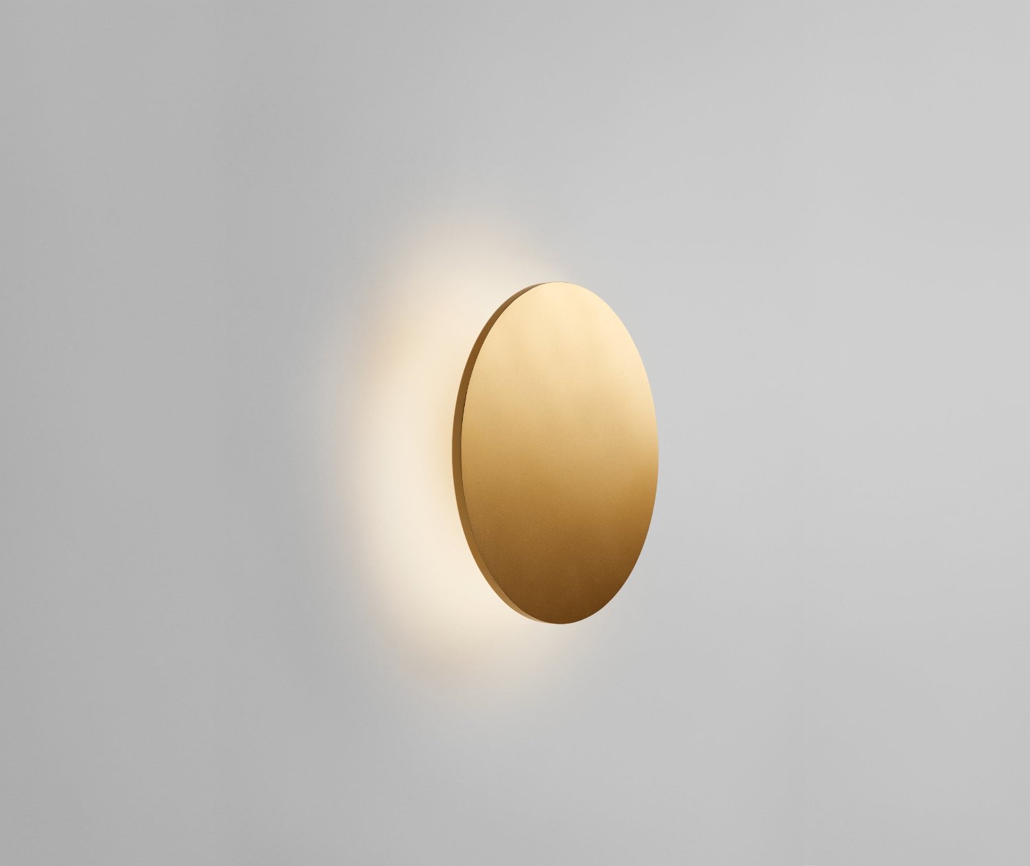 Guld lampe light point soho w3