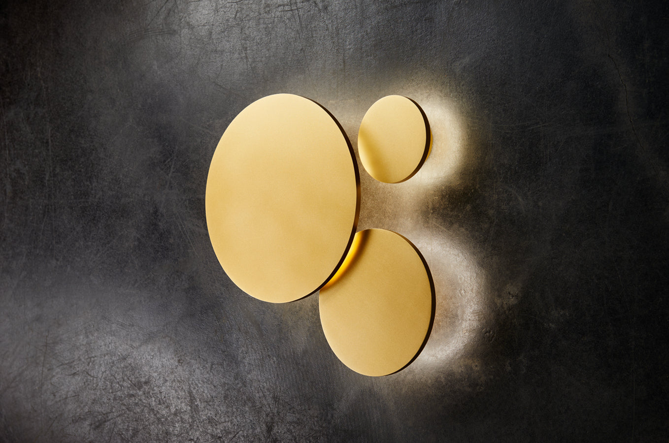 Guld lampe light point