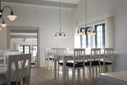 Lamper på Henne Mølleå Badehotel