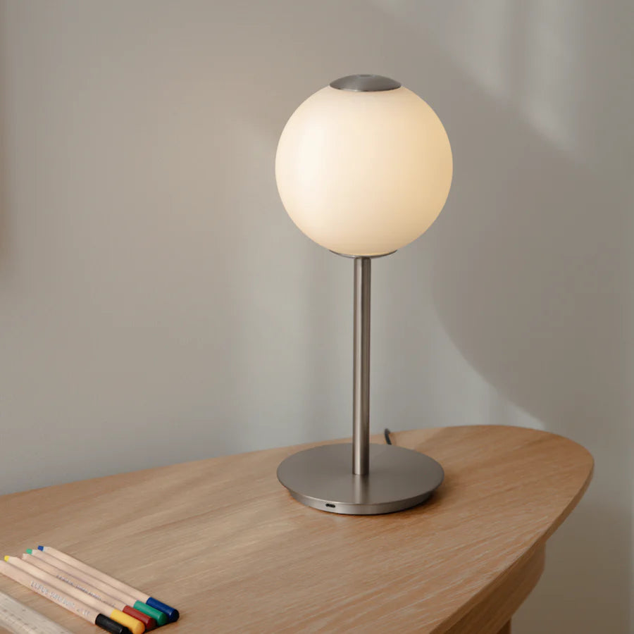 Umage Audrey Bordlampe - Opal/Stål