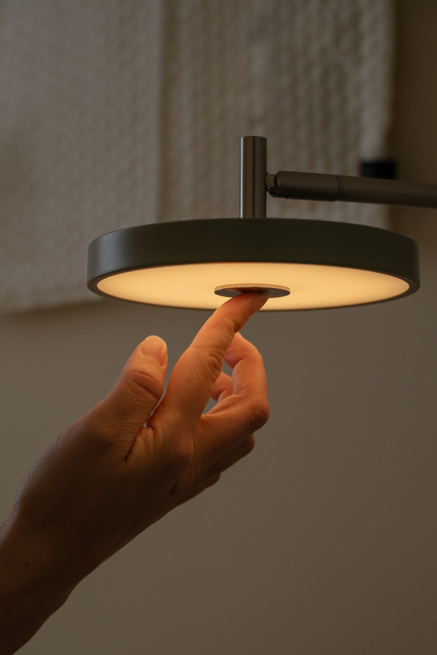 Umage Asteria wall short - Poleret stål