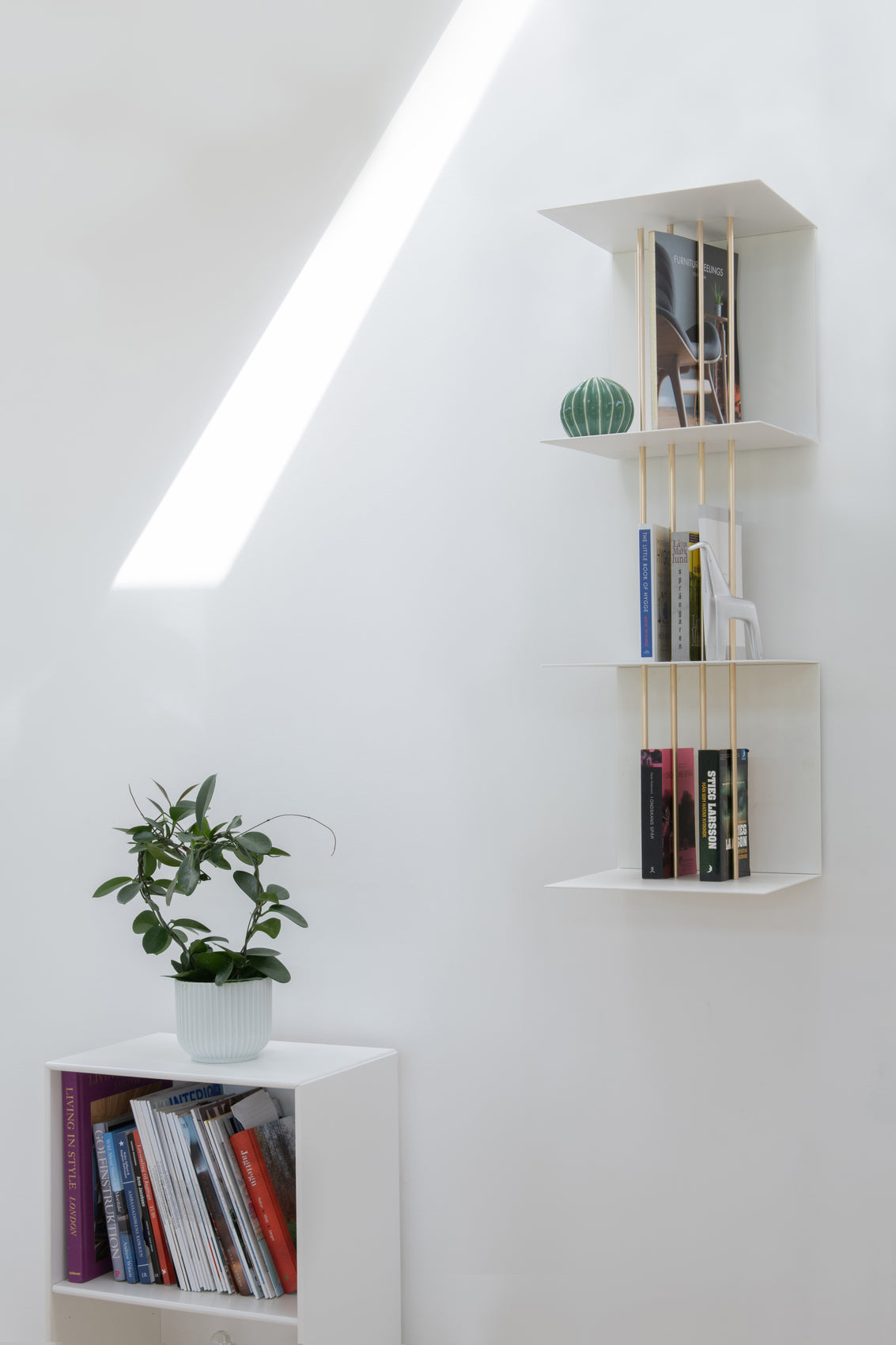 Umage Teaser Hylla Pearl White