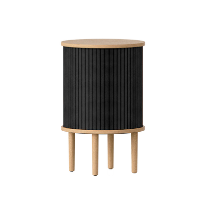 Umage sidebord med masser af plads 