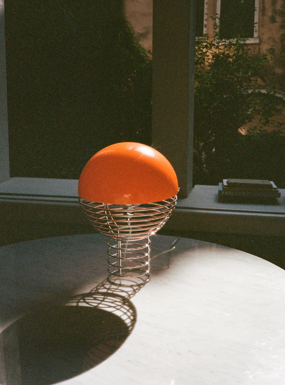 Verpan Wire Bordlampe Ø30 - Krom/Orange