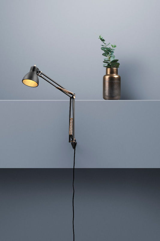 Light Point - Archi T1 - Bordlampe - Sort/Guld