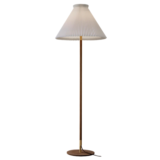 lk80 gulvlampe fra le klint røget eg