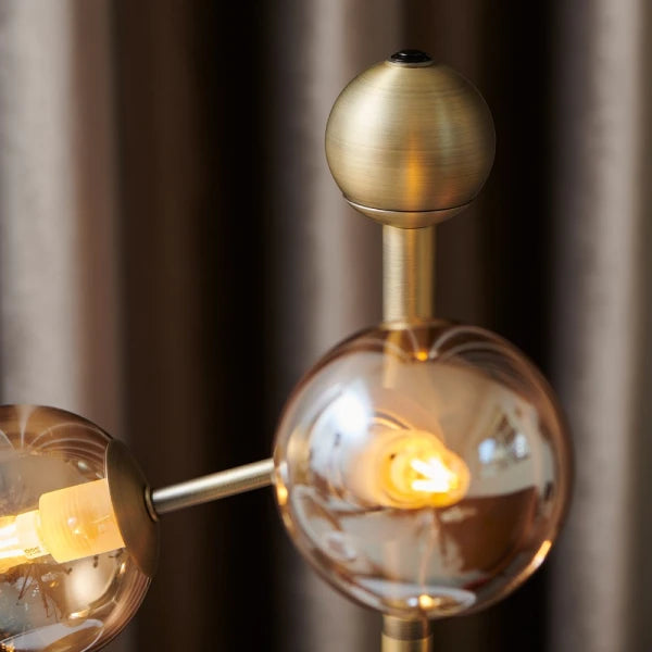 Halo Design Atom Bordlampe - Amber/Antik Messing