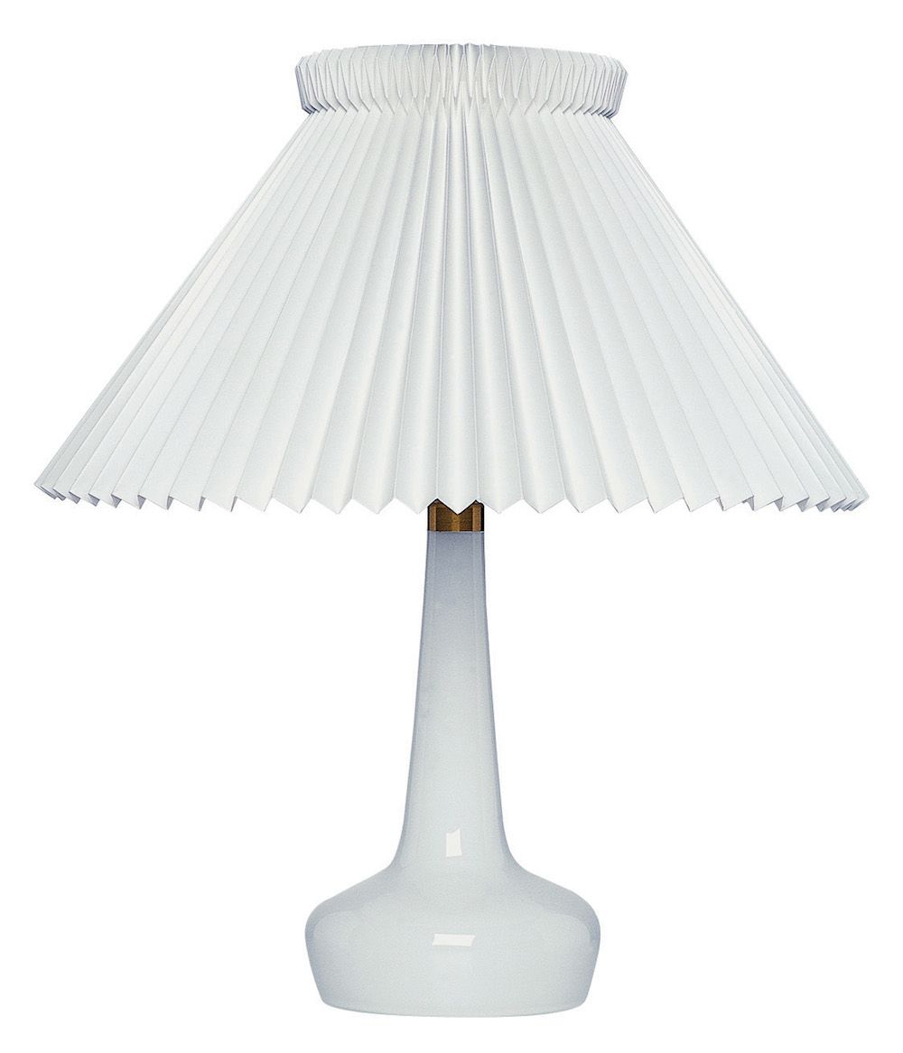 311 bordlampe fra Le Klint - Køb 311 lampe her og få gratis fragt
